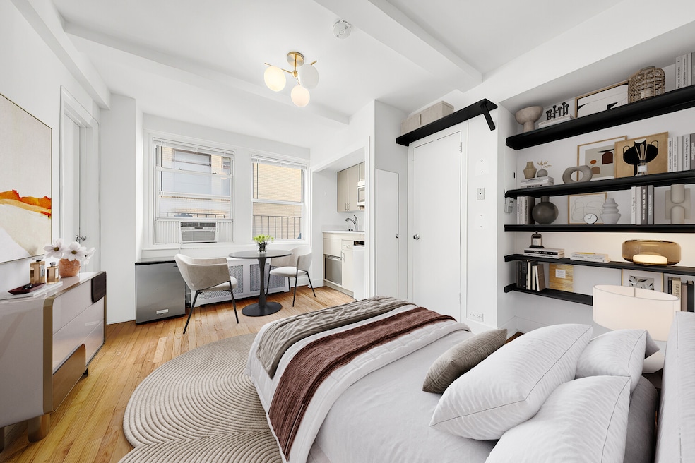 The Cloister unit 607, New York, NY 10017 - photo 1