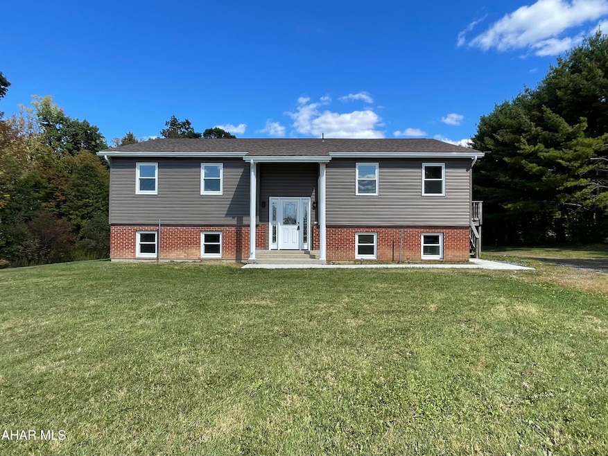 361 Link Rd, Loretto, PA 15940 - photo 1