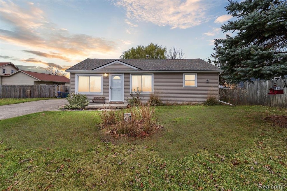 Welcome home to 1021 Coolidge Dr!