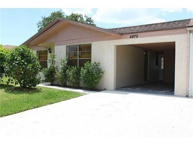 4970 Palm Hill Dr unit 16A, West Palm Beach, FL 33415 - photo 1