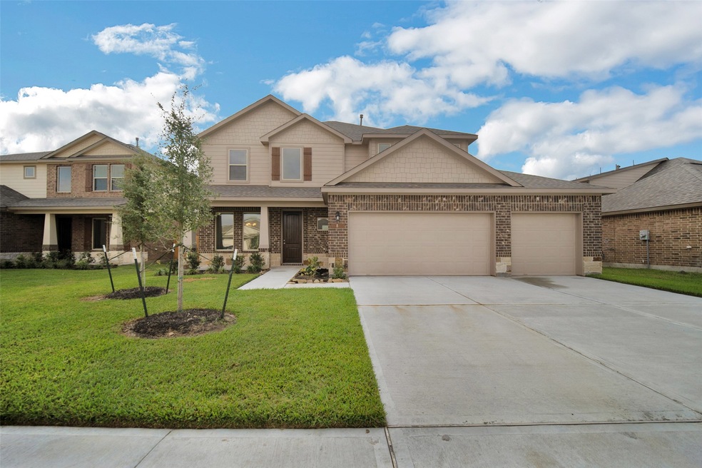 5177 Arbor Cove Ct, Alvin, TX 77511 - photo 1