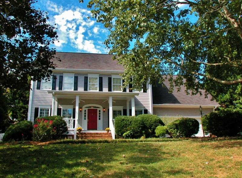 4335 Willow Oak Dr, Gainesville, GA 30506 - photo 1