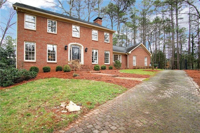 40 Wolverton Ct, Stone Mountain, GA 30087 - photo 1