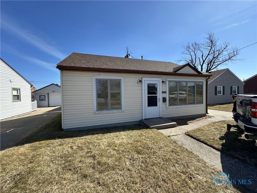 4614 Edgemont Rd, Toledo, OH 43611 - photo 1