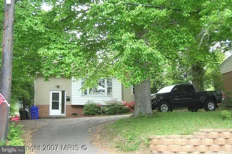 2227 Forest Glen Rd, Silver Spring, MD 20910 - photo 1