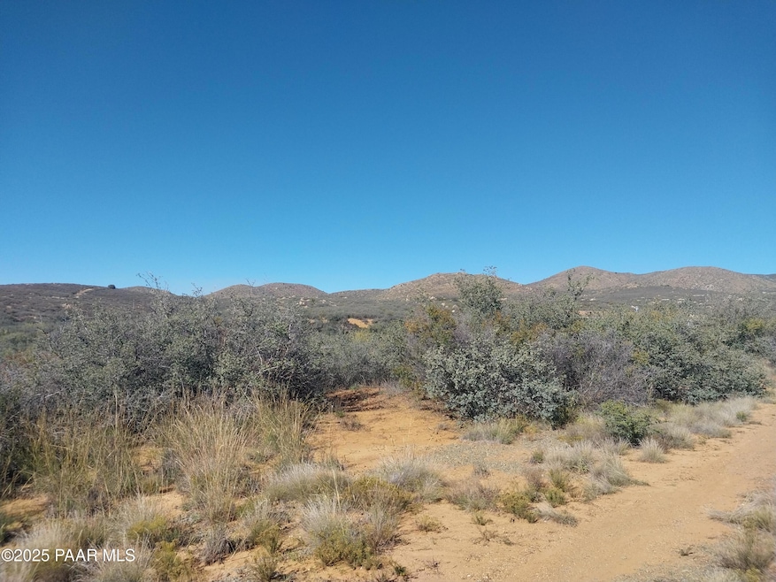 2.05 Sunstate Trail, Dewey-Humboldt, AZ 86327 - photo 1
