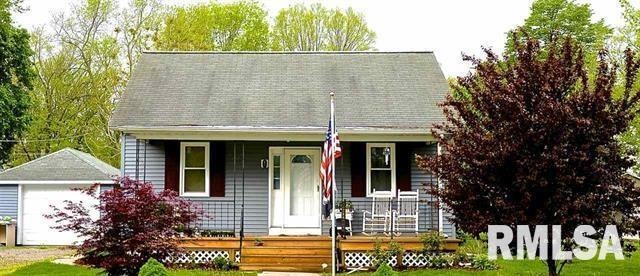 603 Decatur St, Lincoln, IL 62656 - photo 1