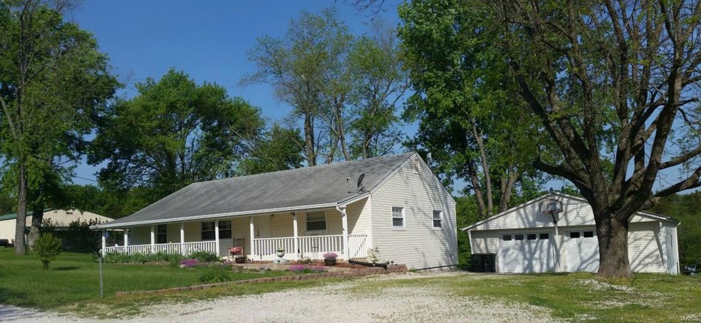 5476 E Anding Dr, Catawissa, MO 63015 - photo 1