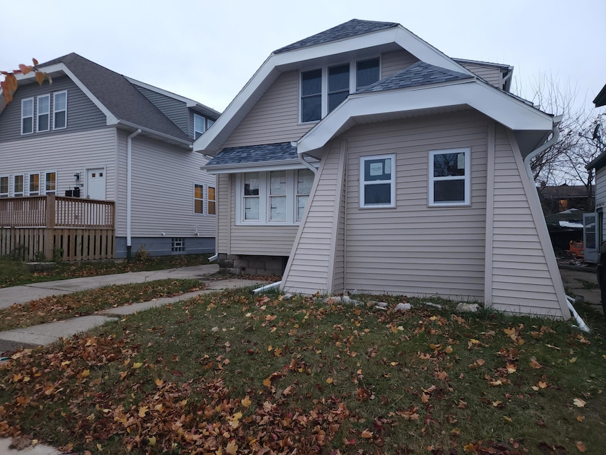 3751 N 24th St, Milwaukee, WI 53206 - photo 1