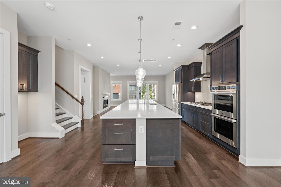 Under Contract $1,499,000 • Co-Listing Agent