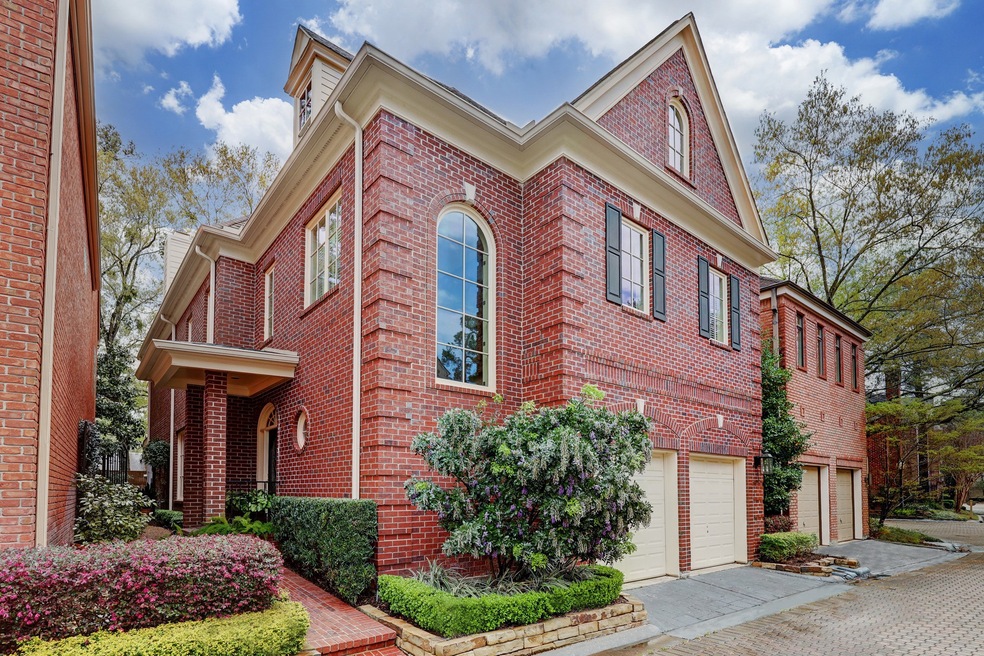 317 Sugarberry Cir, Houston, TX 77024 - photo 1