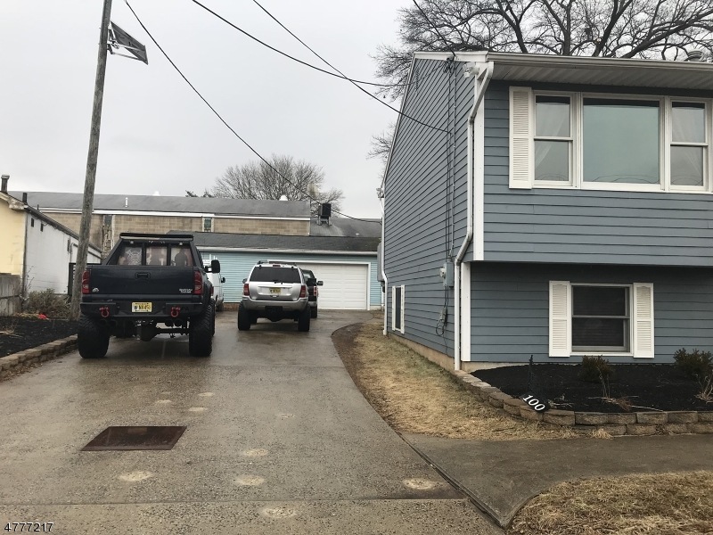 100 Cindy Ct, Middlesex, NJ 08846 - photo 1