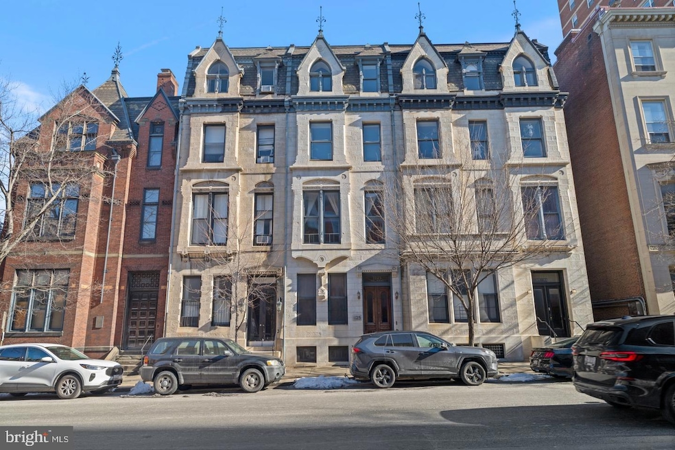 1125 Saint Paul St unit 3, Baltimore, MD 21202 - photo 1