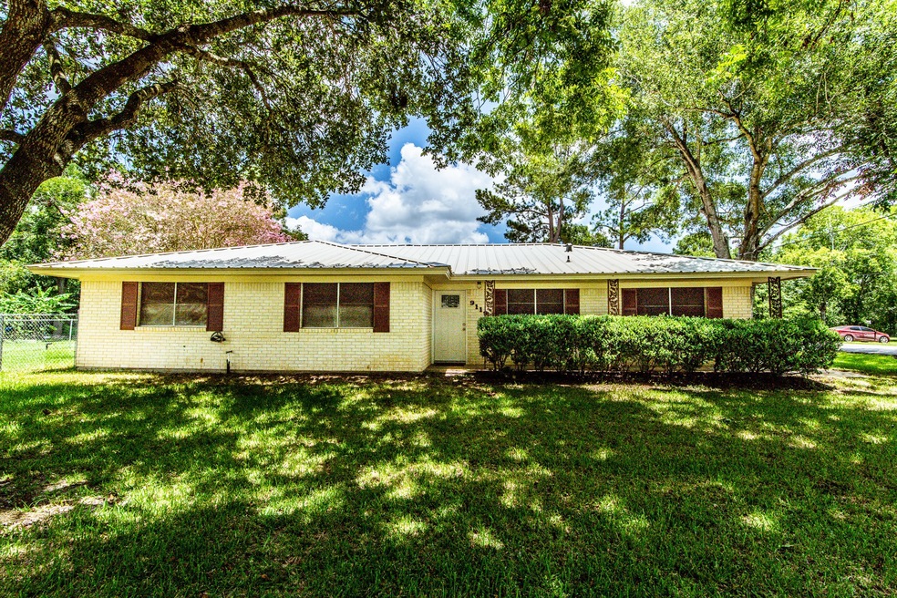 9119 Union St, Needville, TX 77461 - photo 1