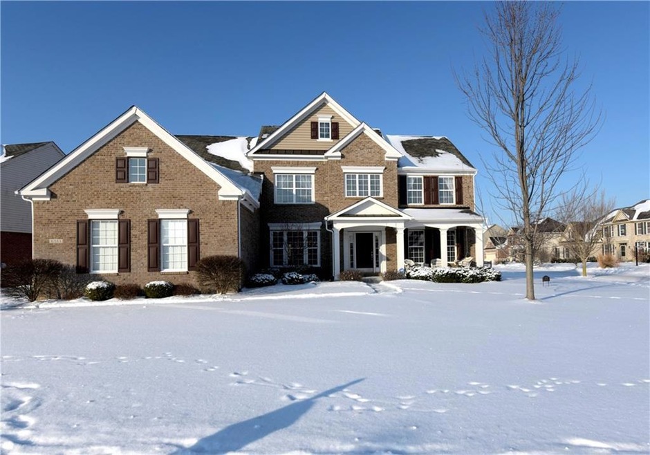 11583 Long Sotton Cir, Fishers, IN 46037 - photo 1