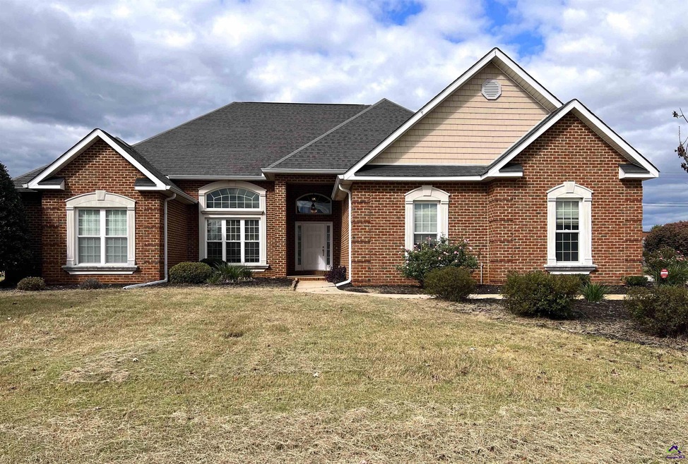 103 Flora Cir, Warner Robins, GA 31088 - photo 1