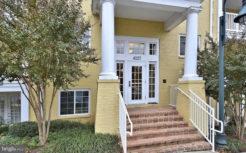 4127 S Four Mile Run Dr unit 303, Arlington, VA 22204 - photo 1