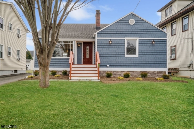 246 W Franklin St, Bound Brook, NJ 08805 - photo 1