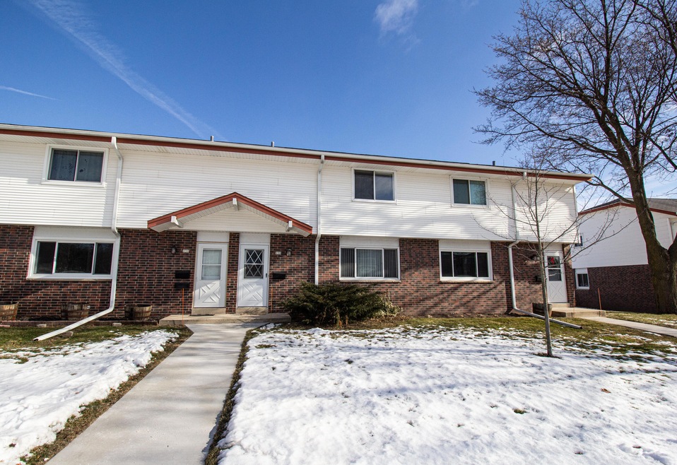 Front Of Condo 2