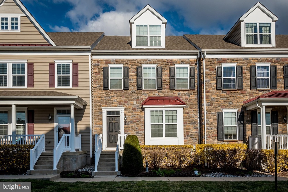 302 Katie Ln, Perkasie, PA 18944 - photo 1