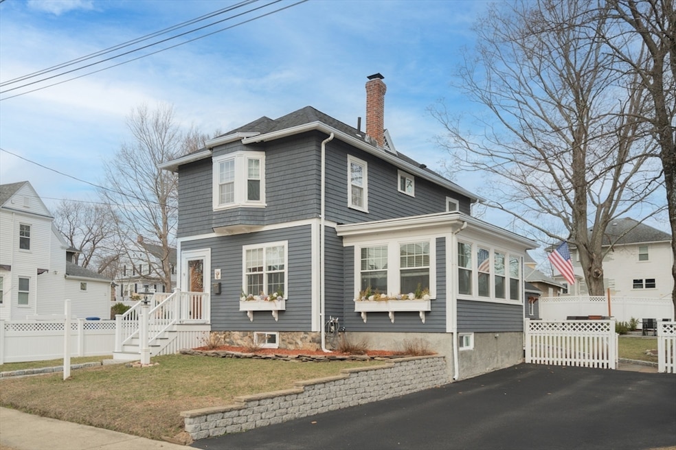 9 Grand St, Reading, MA 01867 - photo 1