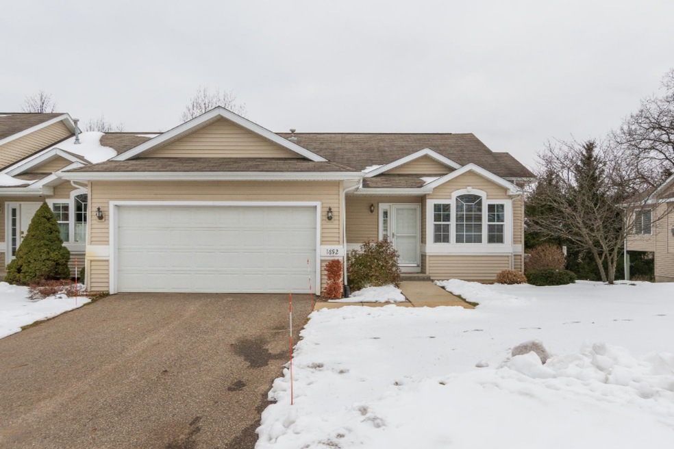1692 Linden Tr-1