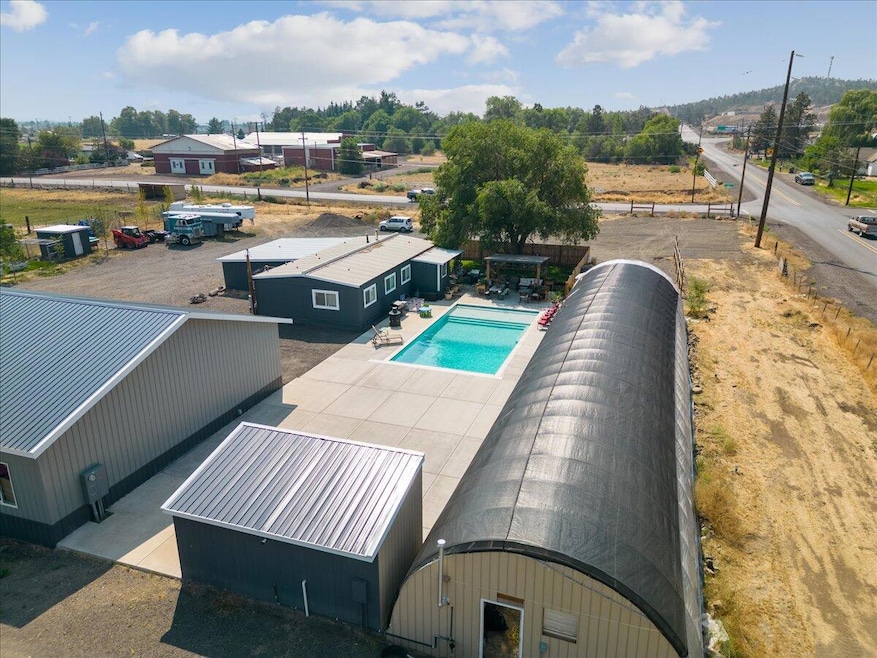 For Sale $629,900 • Co-Listing Agent