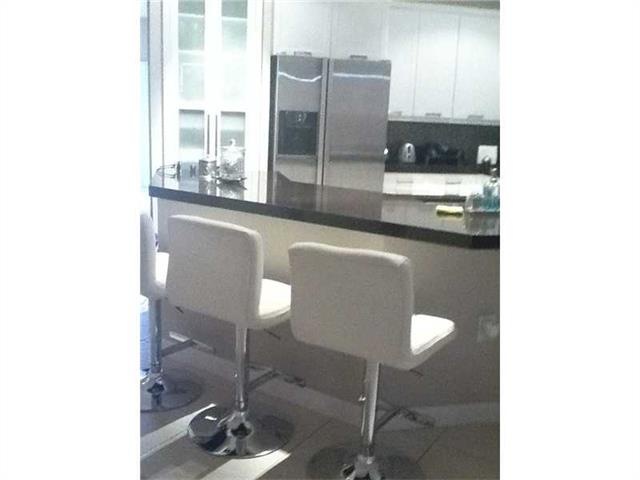 6823 NW 107 Place, Doral, FL 33178 - photo 1