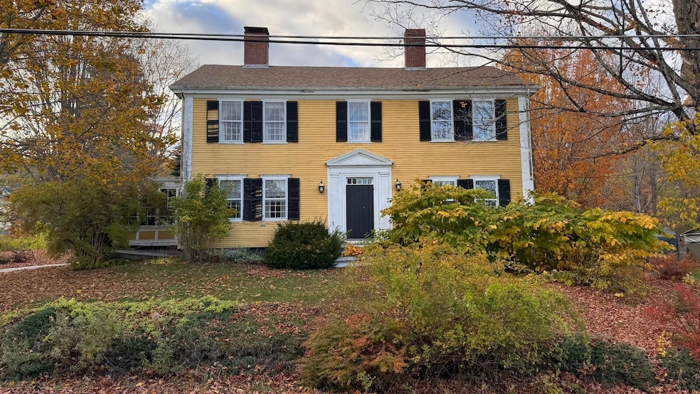 AP25098NewGloucesterME01