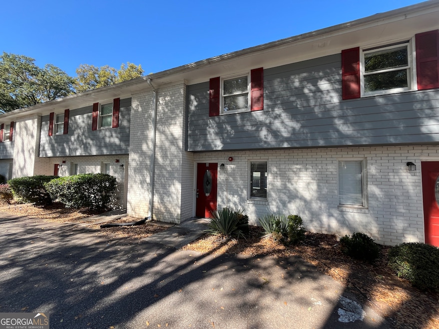 For Rent $1,325/month