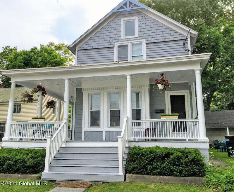 15 Van Dorn St, Saratoga Springs, NY 12866 - photo 1
