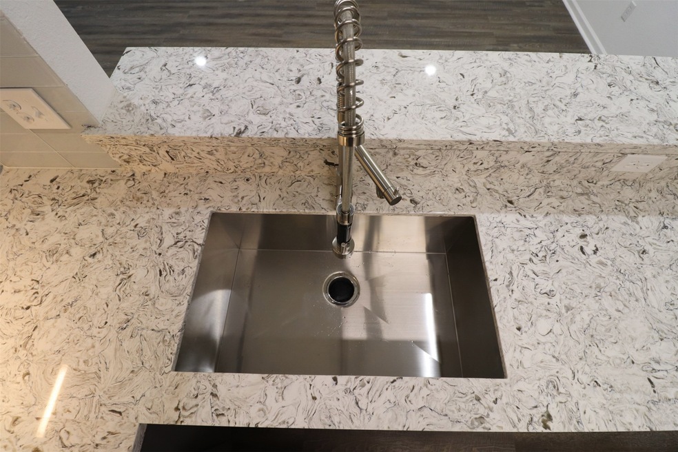 6950 Paris St unit A, Houston, TX 77021 - photo 1