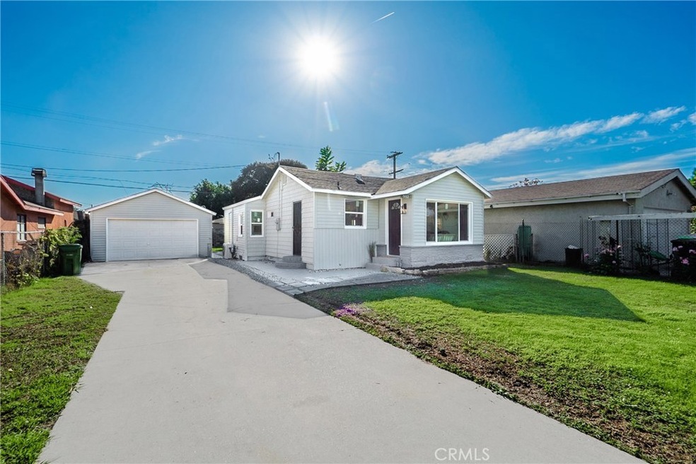 902 W 134th St, Compton, CA 90222 - photo 1