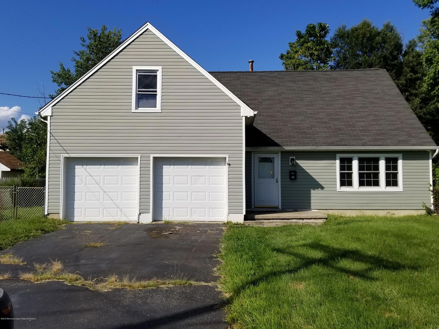 401 Port Monmouth Rd, North Middletown, NJ 07748 - photo 1