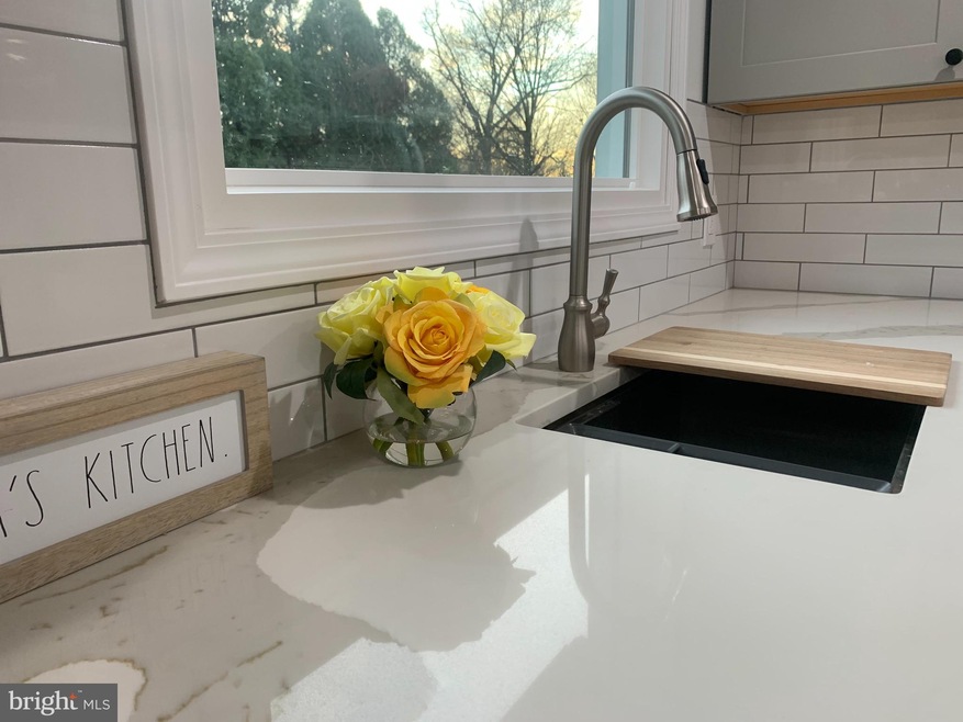 113 Upper Ferry Rd, Ewing, NJ 08628 - photo 1