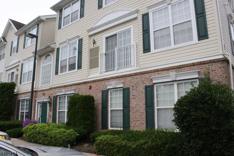 18 Limerick Ln, Phillipsburg, NJ 08865 - photo 1