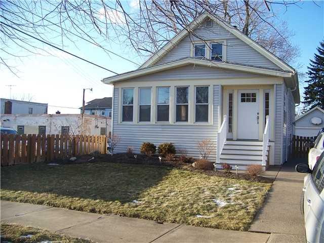 Exterior Front. Welcome to 418 Woodside! Vinyl sta