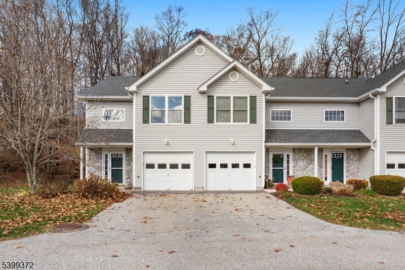 14 Druid Ln, Hamburg, NJ 07419 - photo 1