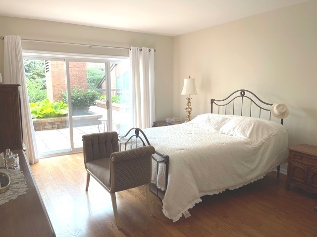 702 Waukegan Rd unit 4A, Glenview, IL 60025 - photo 1