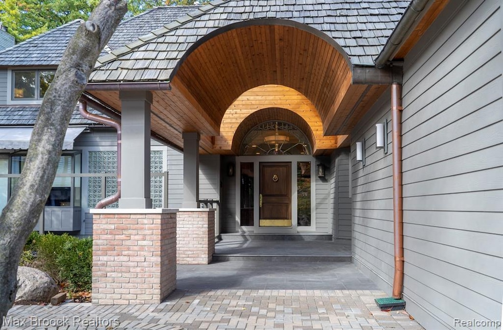 30 Scenic Oaks Dr N, Bloomfield Hills, MI 48304 - photo 1