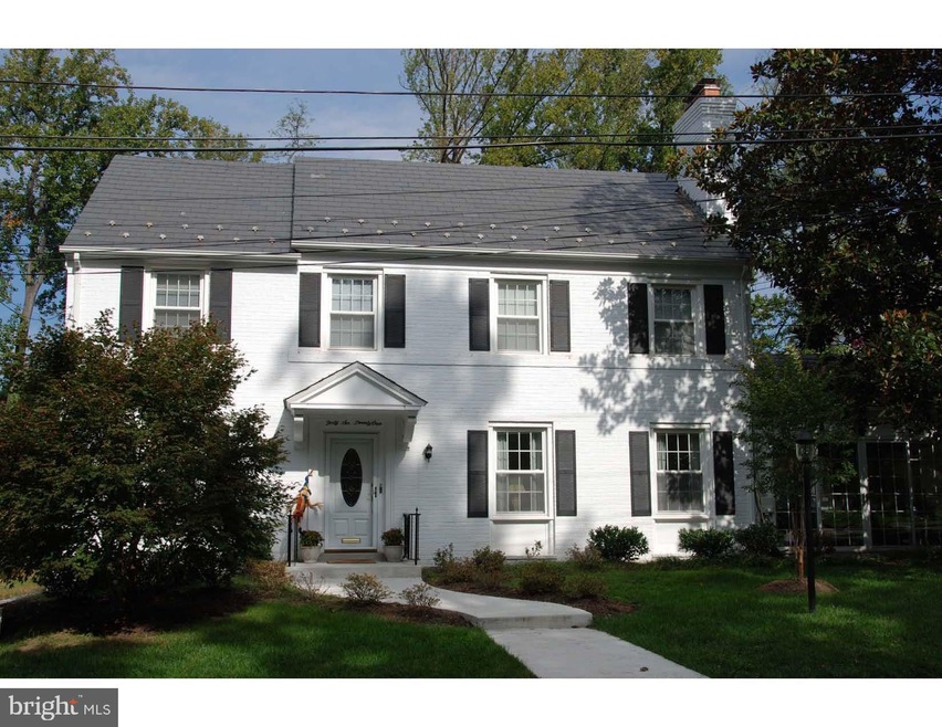 4621 Rockwood Pkwy NW, Washington, DC 20016 - photo 1