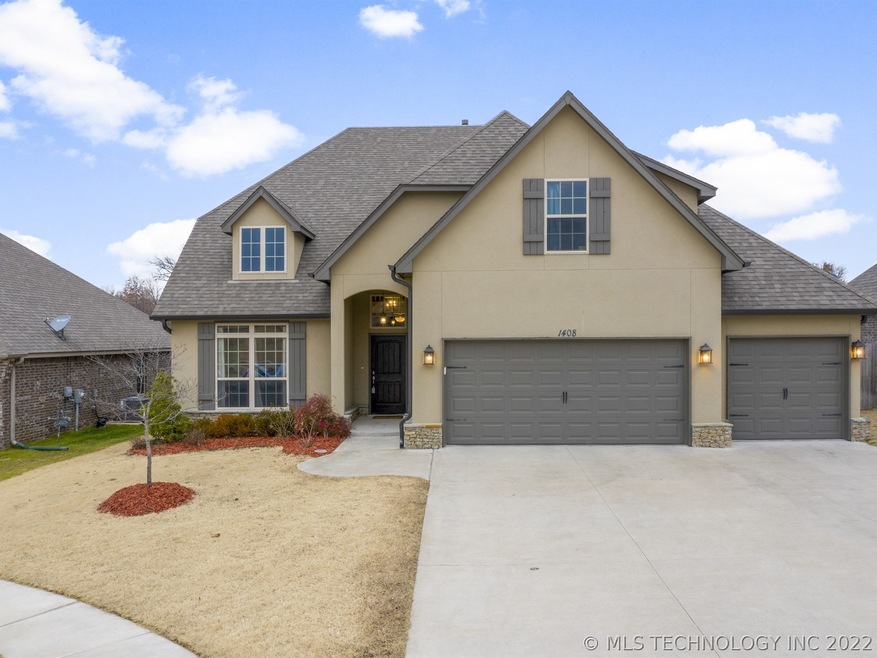 2015 like new home with all the upgrades. A few ho