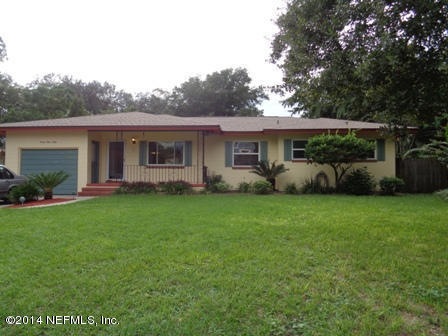 4960 Dian Wood Dr E, Jacksonville, FL 32210 - photo 1