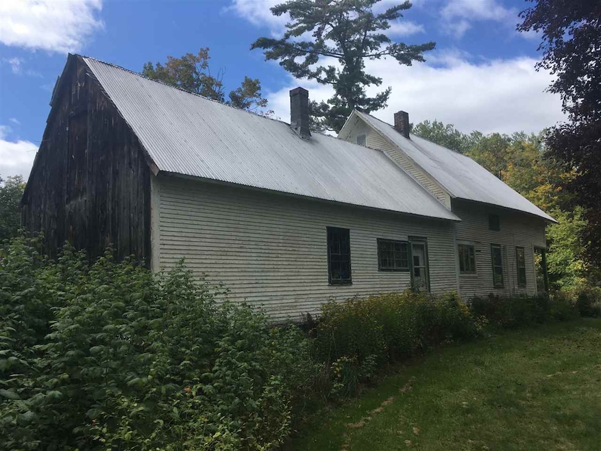 5787 Broad Brook Rd, Pomfret, VT 05068 - photo 1