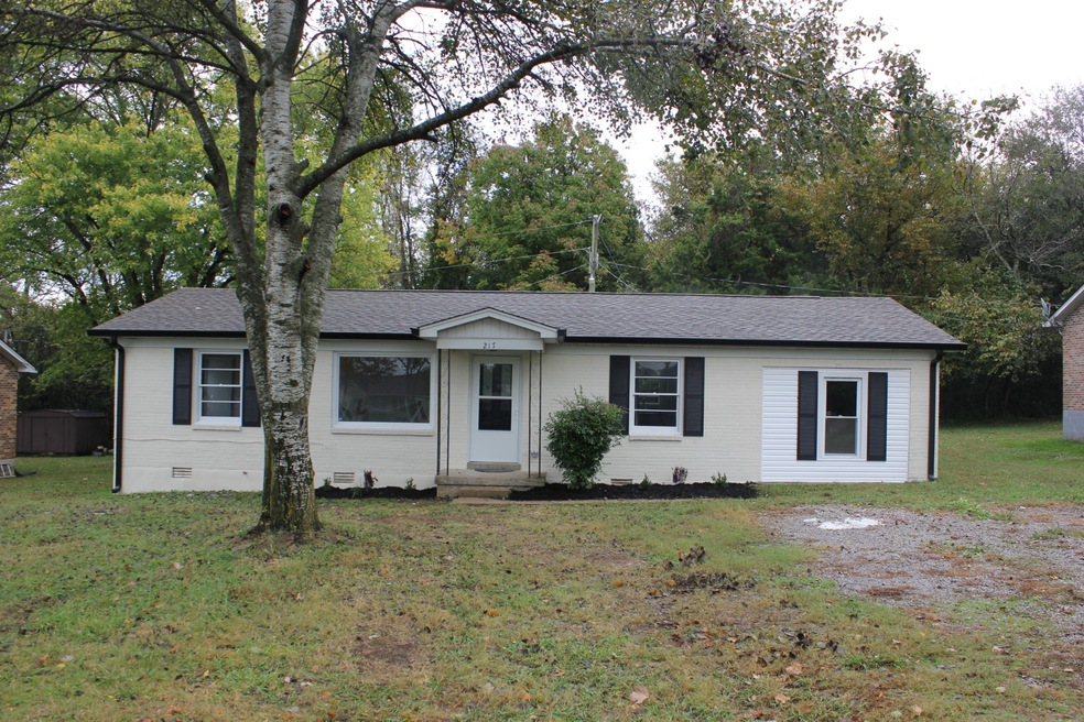 Welcome to 217 Hopkins Ave, Lewisburg TN!  3 Bedrooms, 2 Full Baths with 1670 Sqft