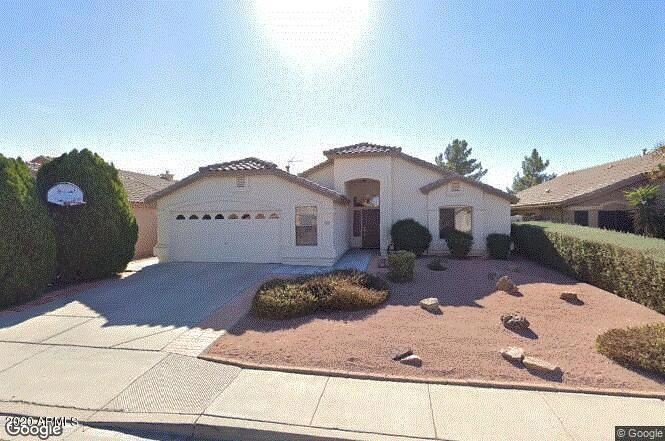 2277 E Robin Lane