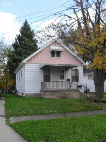 925 Hughes Ave, Flint, MI 48503 - photo 1