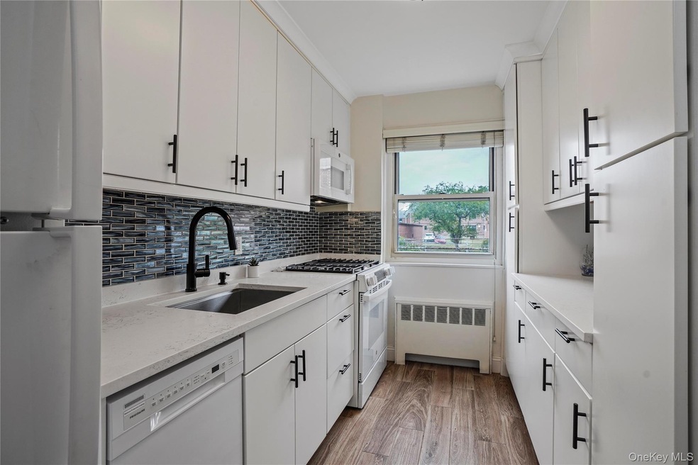 155-04 84th St unit 1, Howard Beach, NY 11414 - photo 1