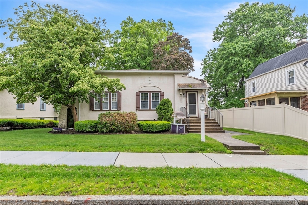 89 Hadwen Rd, Worcester, MA 01602 - photo 1