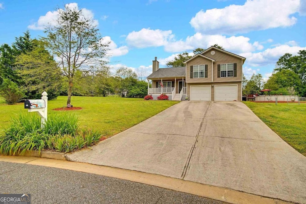 303 Carly Ct, Bethlehem, GA 30620 - photo 1